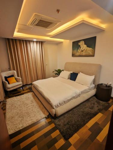 Penta Square Retreat Premier Apartments in DHA Phase 5 Lahore by LMY - image 4