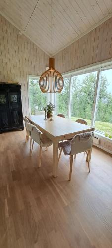 Seadmed, Steinstølen by Norgesbooking - cabin with a lovery view in Myro