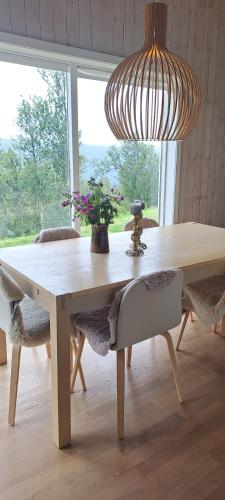 Seadmed, Steinstølen by Norgesbooking - cabin with a lovery view in Myro