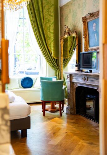 Boutique Hotel Museumkwartier Room Type - Twin Room with City View