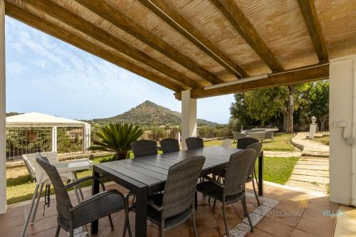 Villa with Private Pool image 7