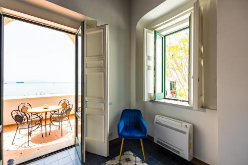 Starhost - Angolo Felice, charming seaview terrace