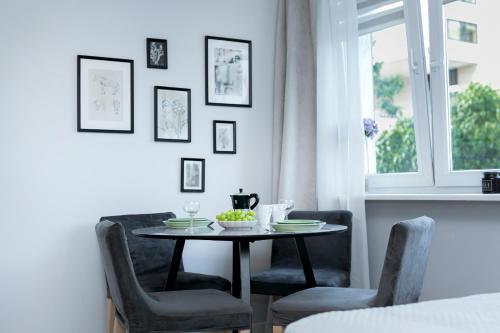 Bagno 7 grey - Stacja metra 300m - underground station 300m Better Rental, Varsovia (foto 10)