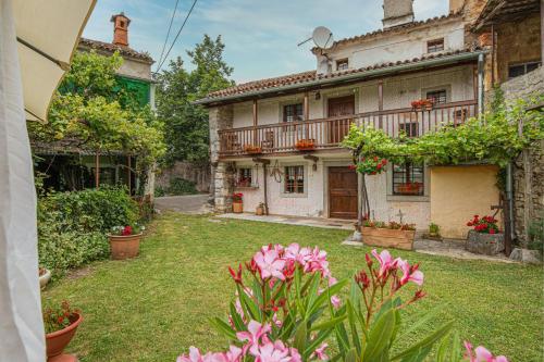 Rustic House Luin - Happy Rentals