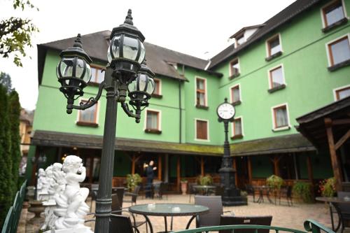 阳台/露台, 锡吉什瓦拉宾德布比美居水疗酒店 (Mercure Sighisoara Binderbubi Hotel & Spa) in 锡吉什瓦拉