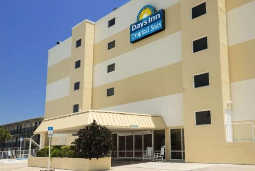Days Inn by Wyndham Daytona Oceanfront in Daytona Beach, USA