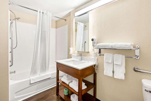 Comfort Suites Abingdon I-81 in Abingdon, USA