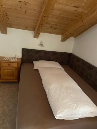 Small Single Room