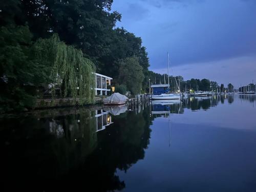 Hausboot vom Feinsten, Berlino (foto 9)