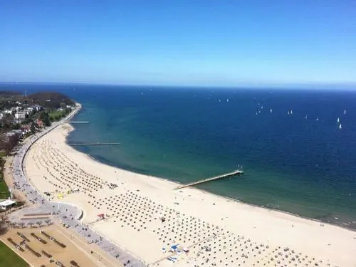 Beachside 2-Zimmer-Meerblick-Appartement in Travemünde, Deutschland