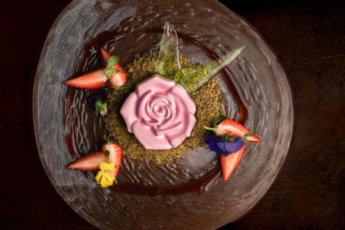 Nevis Bank Inn - image 13