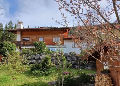 Landhaus am Bergfeld - Apartment - Bayrischzell