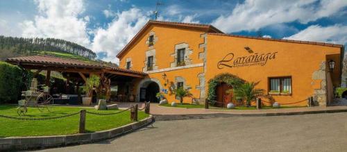 . Hotel Larrañaga