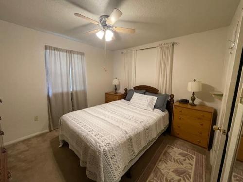 One BR Comfort Awaits Near Ft Sill in Lawton, USA