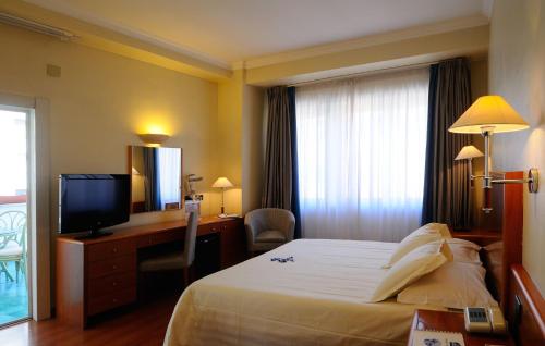 Best Western Hotel Globus - image 10