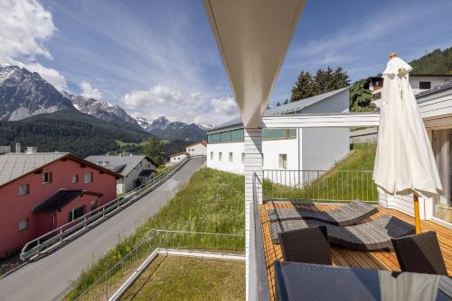 Schinnas 757 - image 2