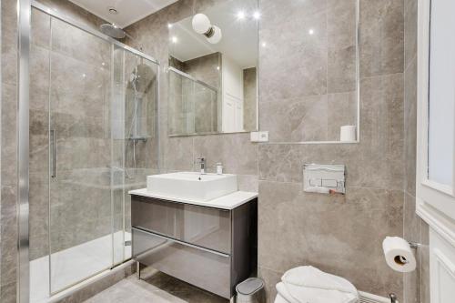 Charming apartment - 1BR-4P - Paris 16 - image 2