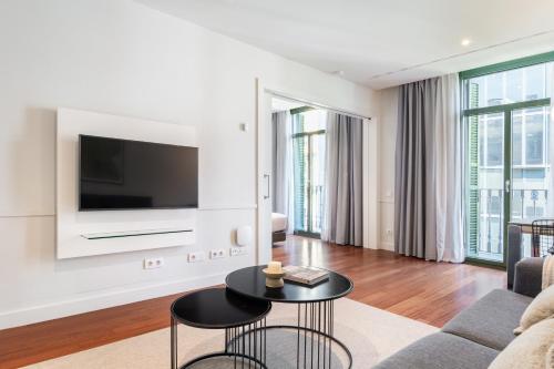 One-Bedroom Apartment image 9