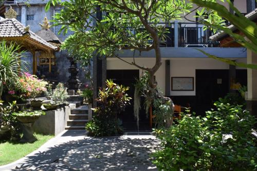 Entrance, Tirta Yoga Inn in Padang Bai