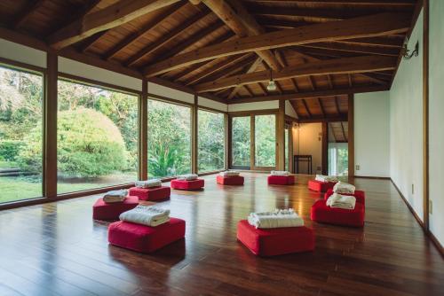 伊豆大島の一棟貸切Retreat&StayBHOAG広いお庭でBBQ焚火okお子様歓迎8名定員