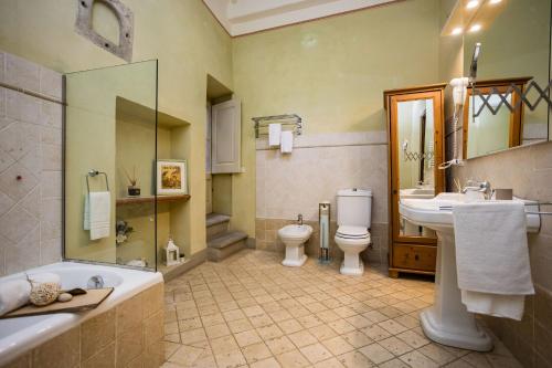 Apartment image 8