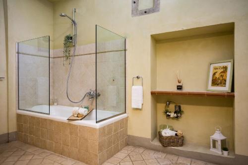 Apartment image 6