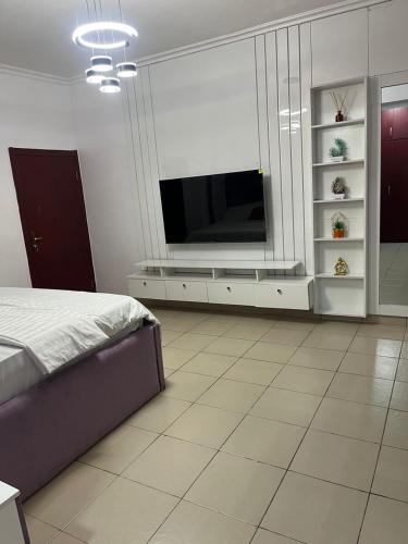 3bedroom with PS5 24hrs light Netflix in Cromwell estate Chevron lekki - image 5