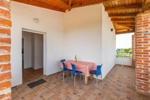 Four-Bedroom Holiday Home image 3