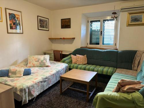 Apartments Hana - image 4