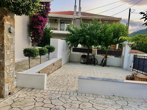 Two-Bedroom Villa image 8
