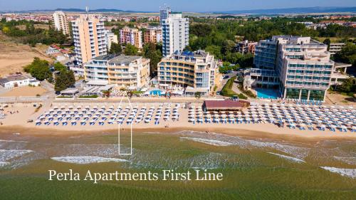 Perla Apartments First Line, 