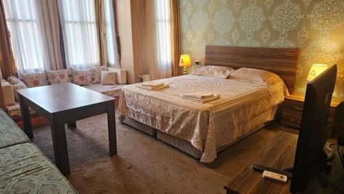 Two-Bedroom Apartment image 10