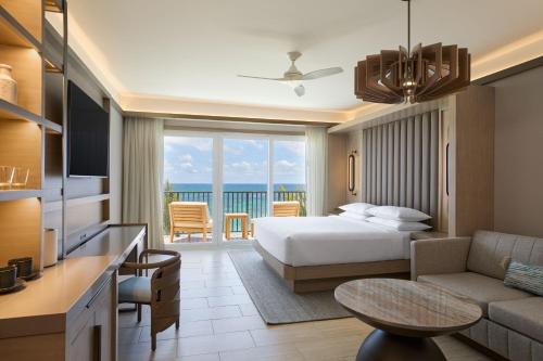 JW Marriott St. Maarten Beach Resort & Spa in オイスター ポンド