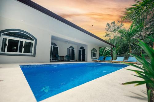 . Villa Isabella by Vacation Pura Vida