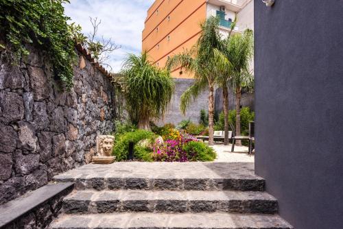 Exterior view, Leone Apartment with Garden by Wonderful Italy in Ognina