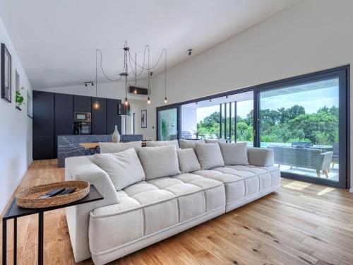 Holiday Home Villa Valla by Interhome in Veliki Vareski