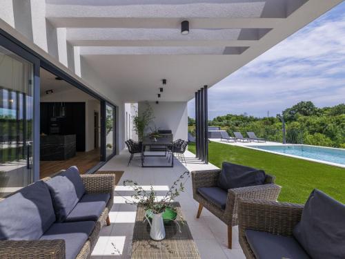 Holiday Home Villa Valla by Interhome in Veliki Vareski