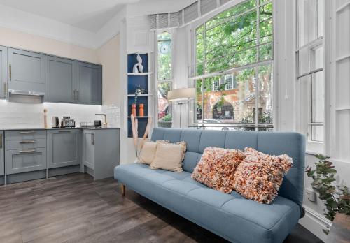 VICHY - The Hampstead Star | Prime Location - image 7