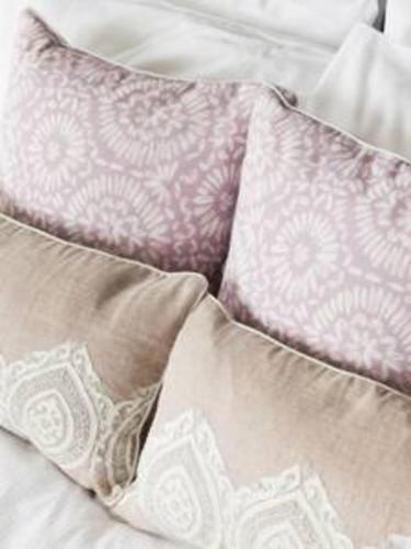 Modern Stylish 2bed2bath close to Kings Road - image 14