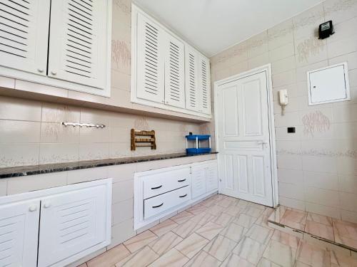 Kitchen, La perla de Cabo in Cabo Negro