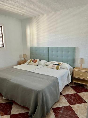 Beachside Haven in Cullera - Terrace & Sea Views