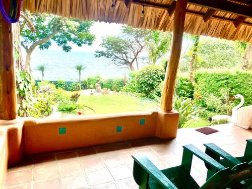 Jardí, Lakefront bungalow - Relaxation Plus in Santa Cruz la Laguna