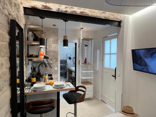 Studios Clouet-Paris Centre- XVe!, Paris