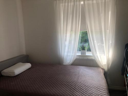 Basildon, private room in a flat, Basildon (Foto 3)