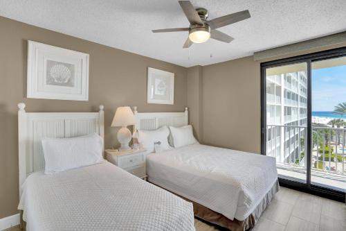 Windward Pointe 401 detail