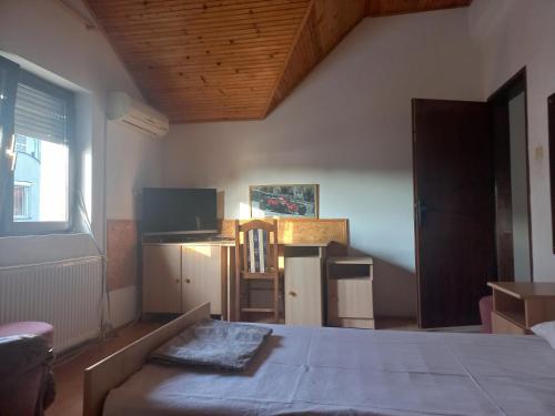 Hotel Duga - image 8