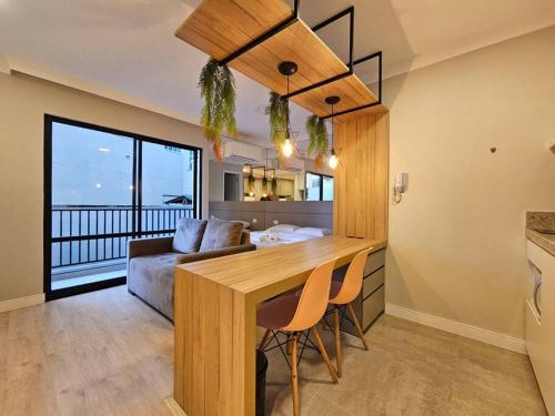 Studio Moderno com sacada Ap 25 Soho Life - Tap to explore photos