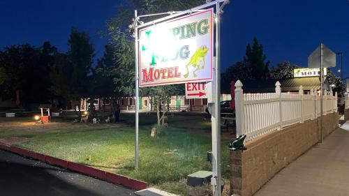 . Jumping Frog Motel