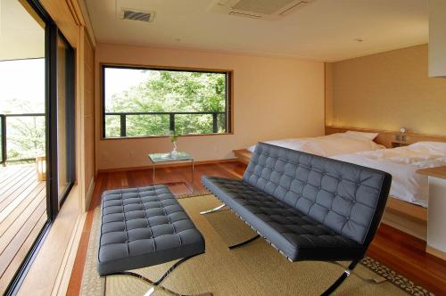 Corner Suite with Private Open-Air Bath