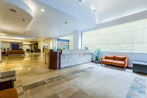 One-Bedroom Apartment image 1